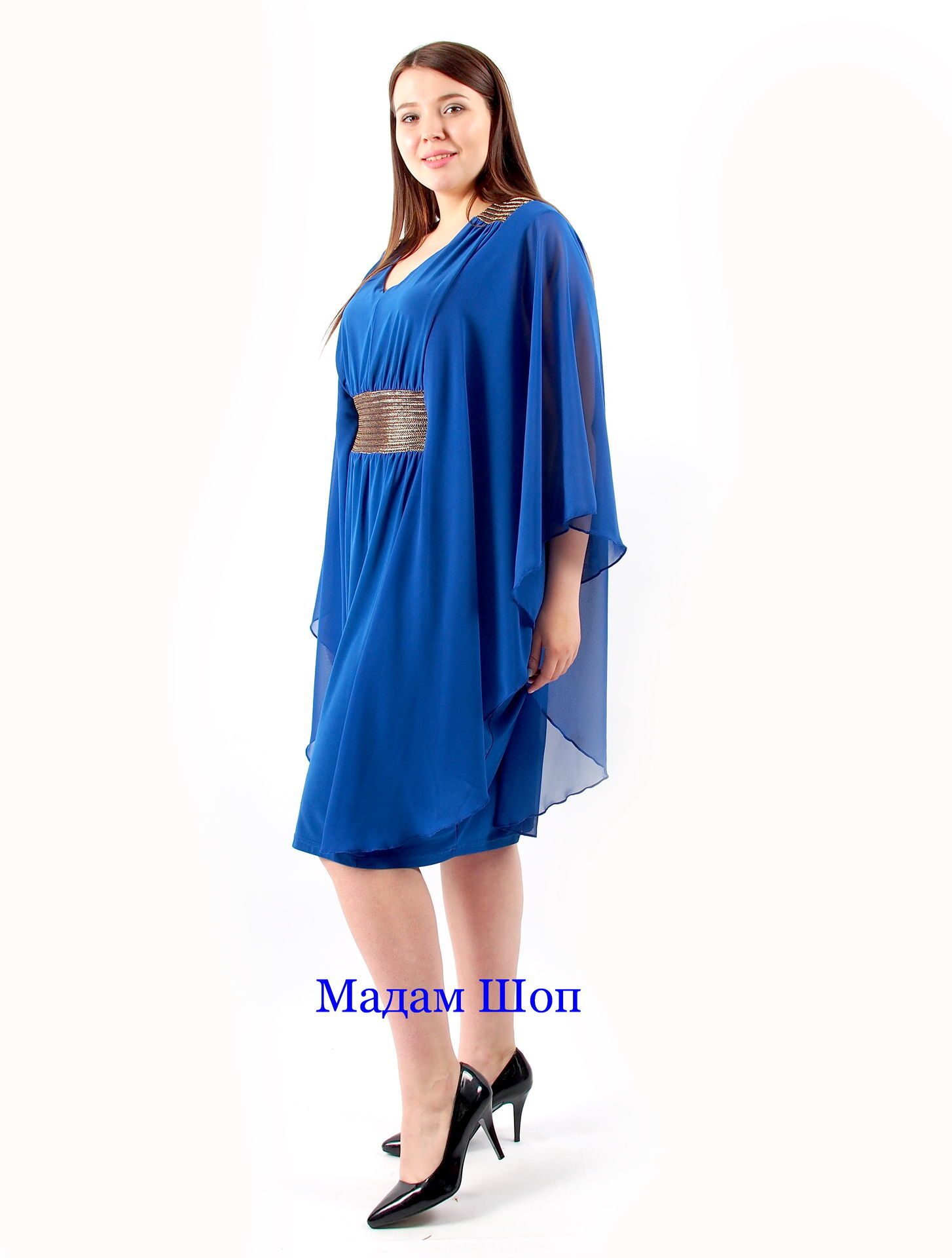 Шифоновое платье цвета электрик